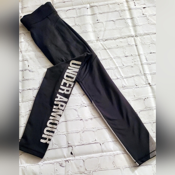 Under Armour Black White Logo crop pants Xxs - Picture 2 of 4